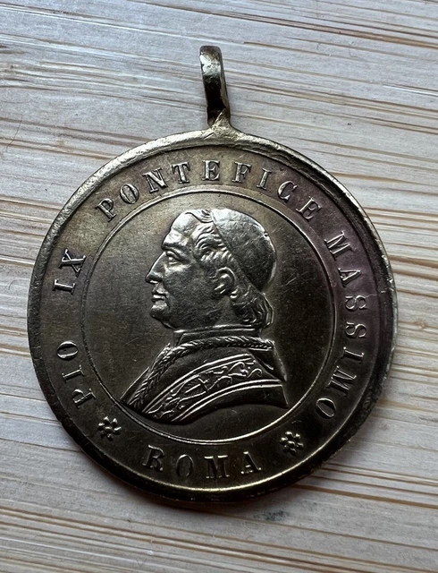 Médaille Religieuse Ancienne – Reliquaire Vintage – Occasion